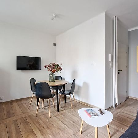 Modern And Cozy - City Center - Dobra 27 Warsawa Bagian luar foto